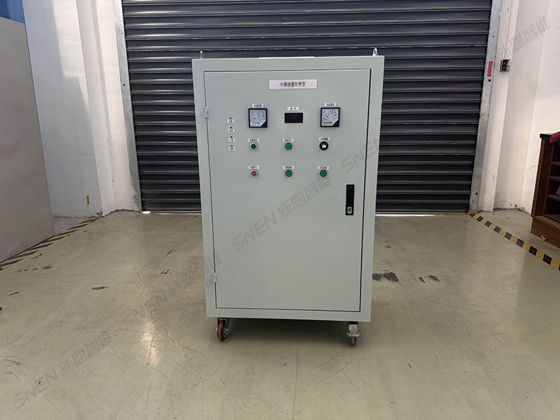 中頻感應(yīng)加熱器